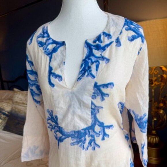100% Cotton Ivory and Blue Coral Print Swim Cover Up - Picture 4 of 9